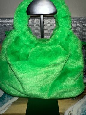 Plush Green Faux-Fur Women's Shoulder Bag
